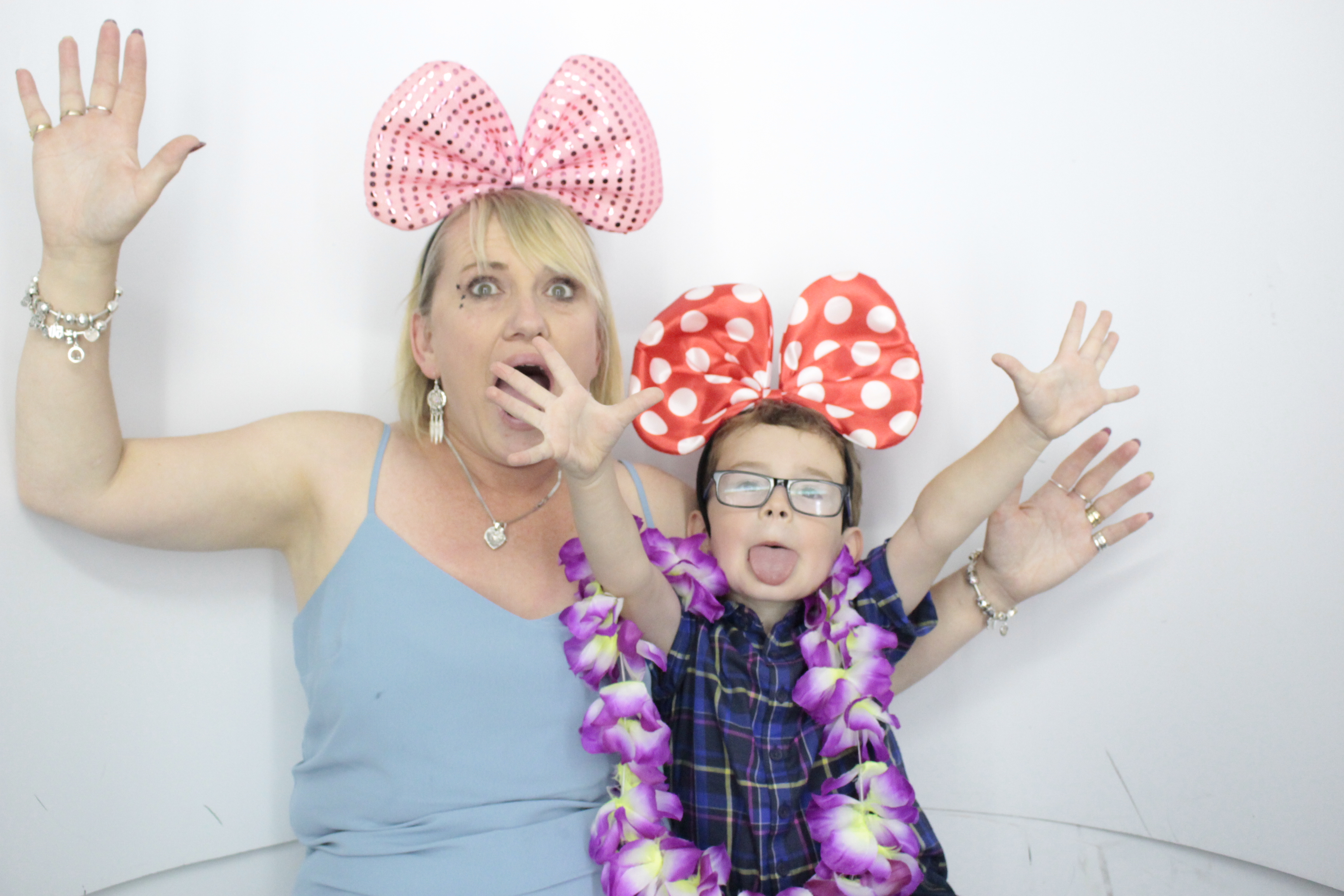 Kerry's 30th Birthday | View more photos from the event at gallery.myphotoboothexperience.co.uk/u/MyPhotoBoothExperienceLtd/Kerrys-30th-Birthday